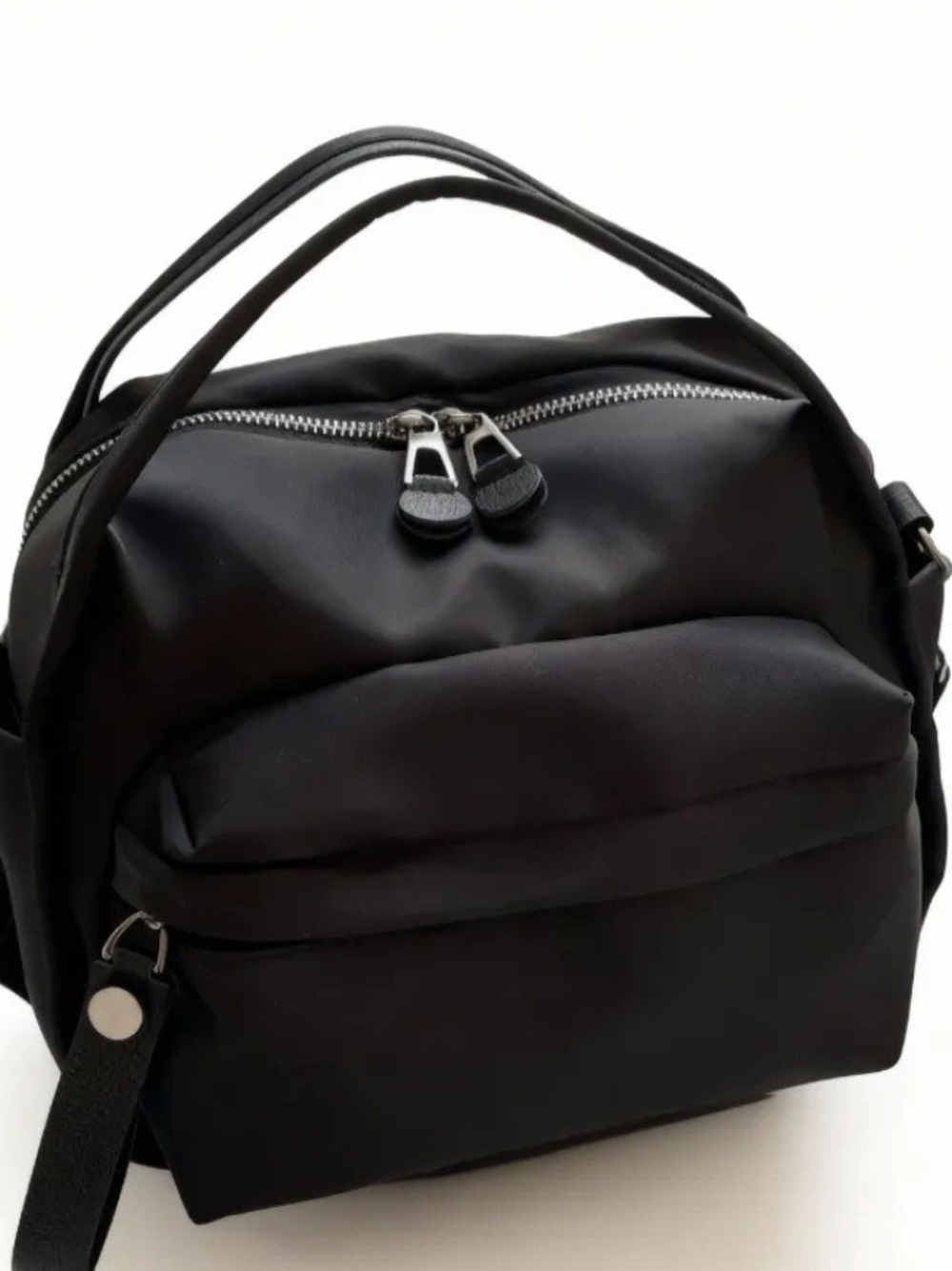 Pomma Lyona Black Crossbody Bag. New